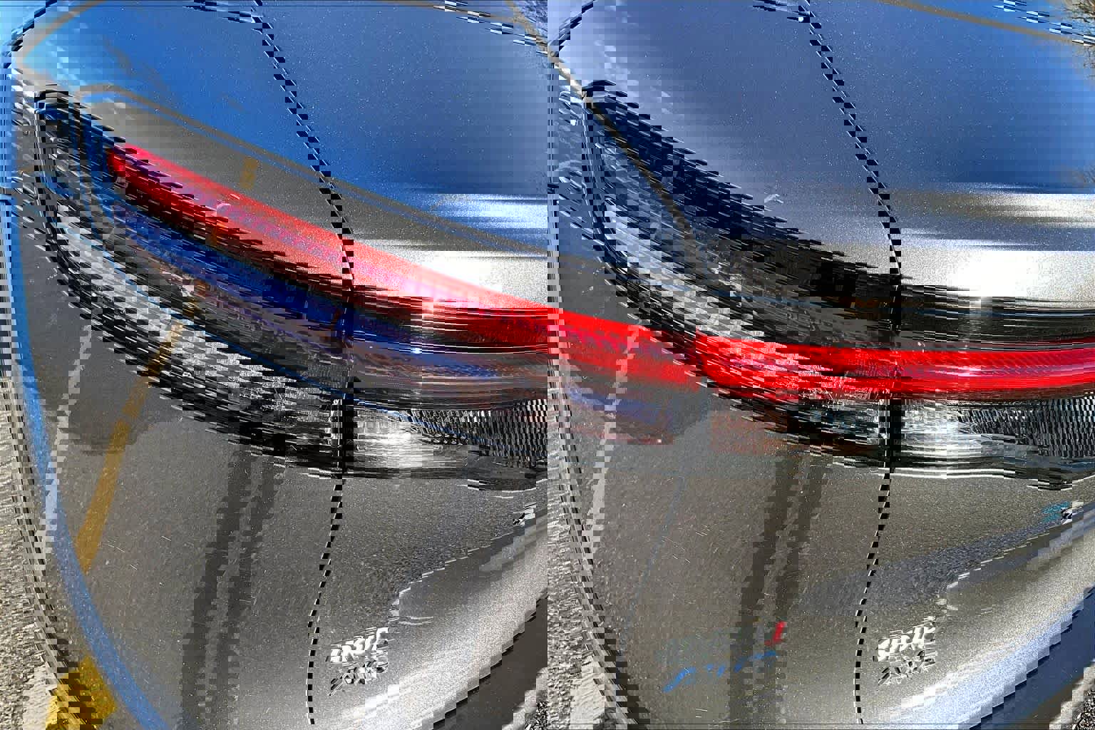 Used 2023 Toyota Crown XLE image 27