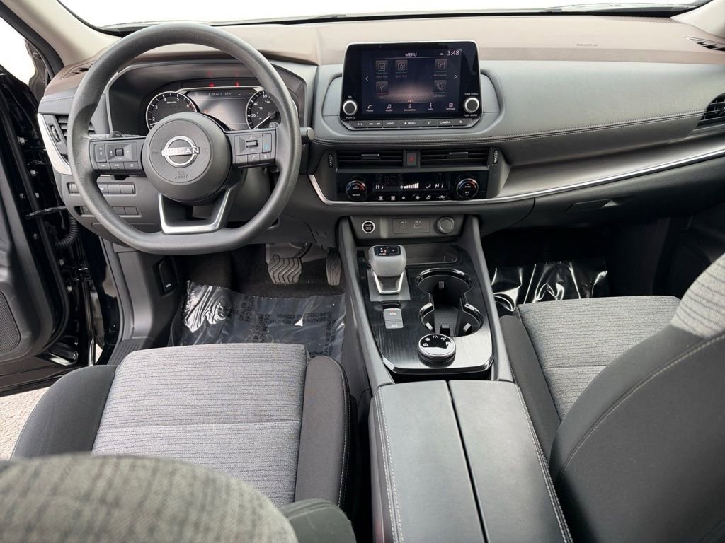 Used 2023 Nissan Rogue SV image 10