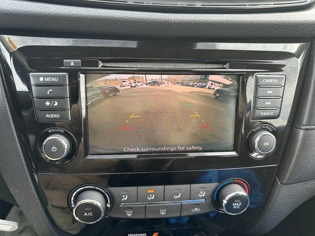 Used 2019 Nissan Rogue S image 18