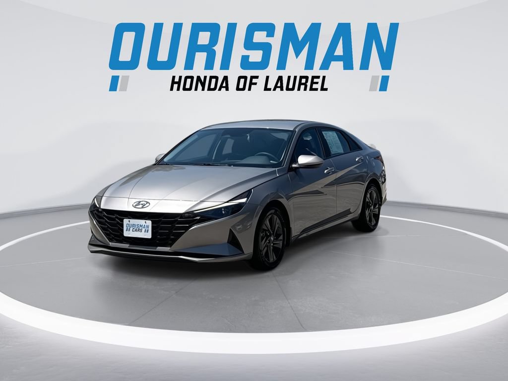 Used 2023 Hyundai Elantra SEL FWD image 4