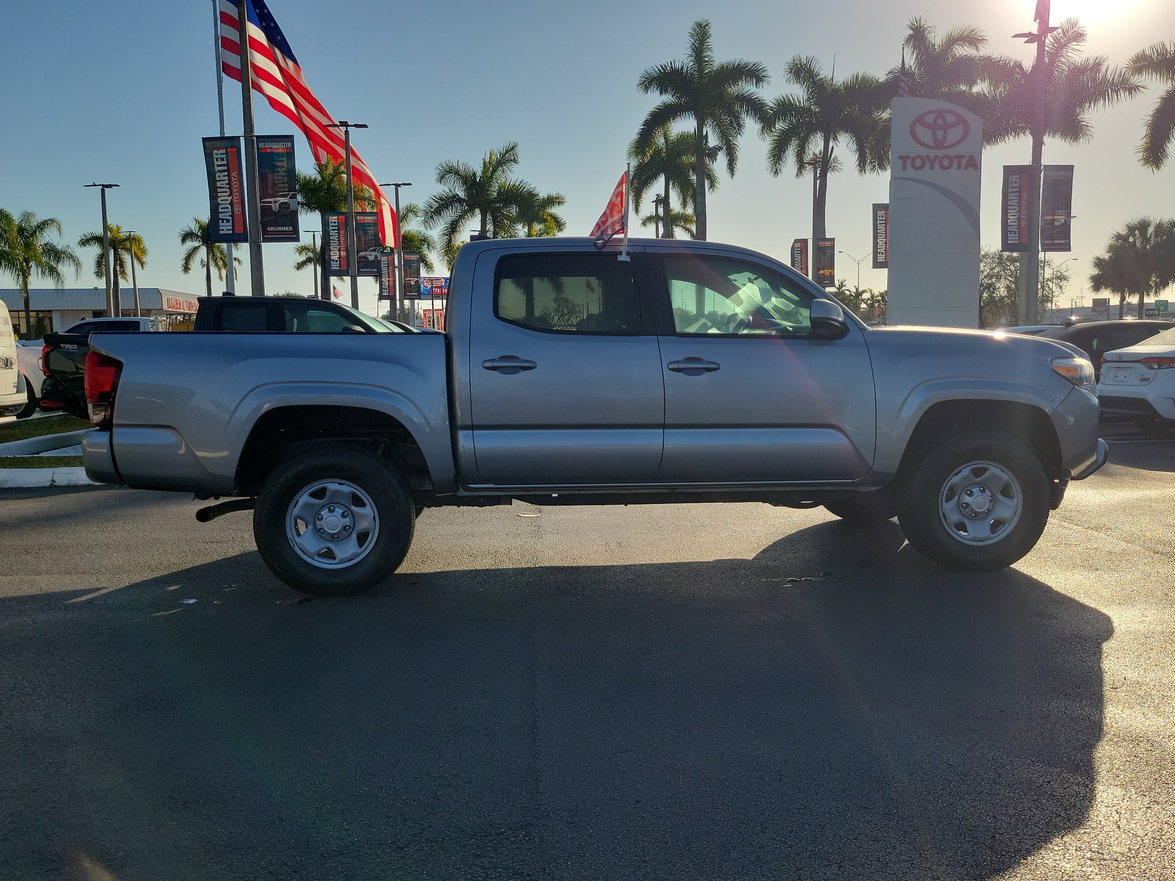 Used 2020 Toyota Tacoma SR image 13