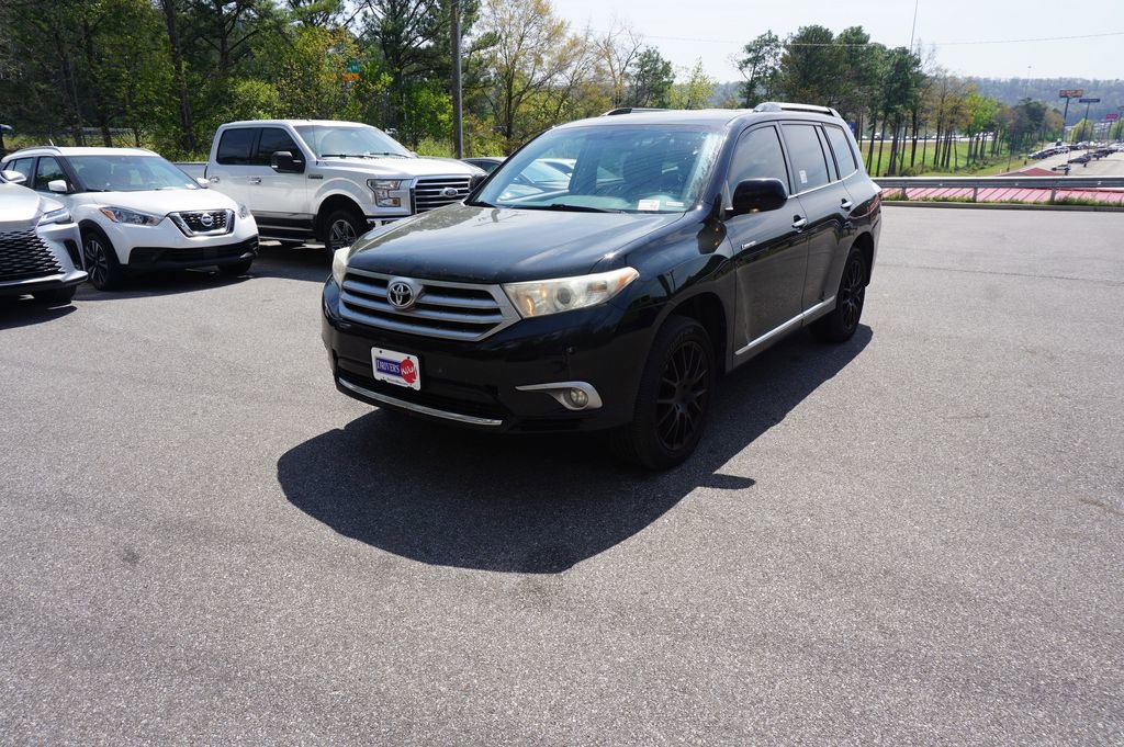 Used 2013 Toyota Highlander Limited image 25