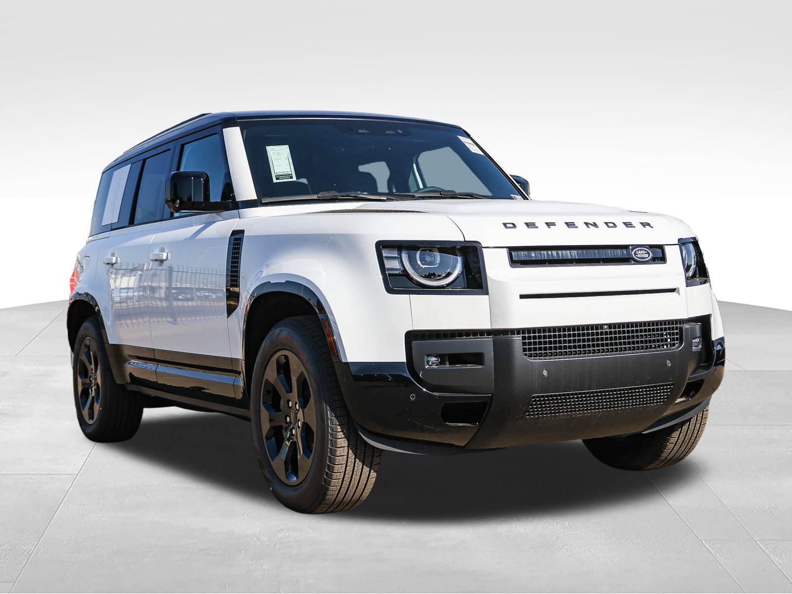 New 2026 Land Rover Defender 110 X-Dynamic SE AWD/4WD image 3