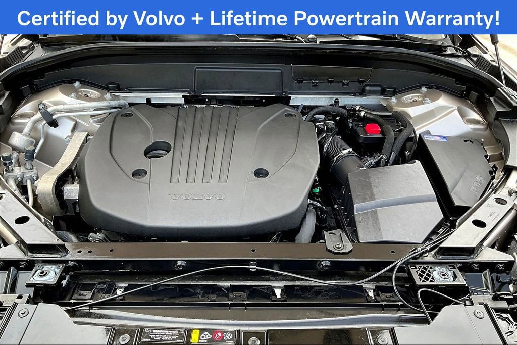Used 2023 Volvo XC60 B5 Ultimate w/ Protection Package Premier image 13