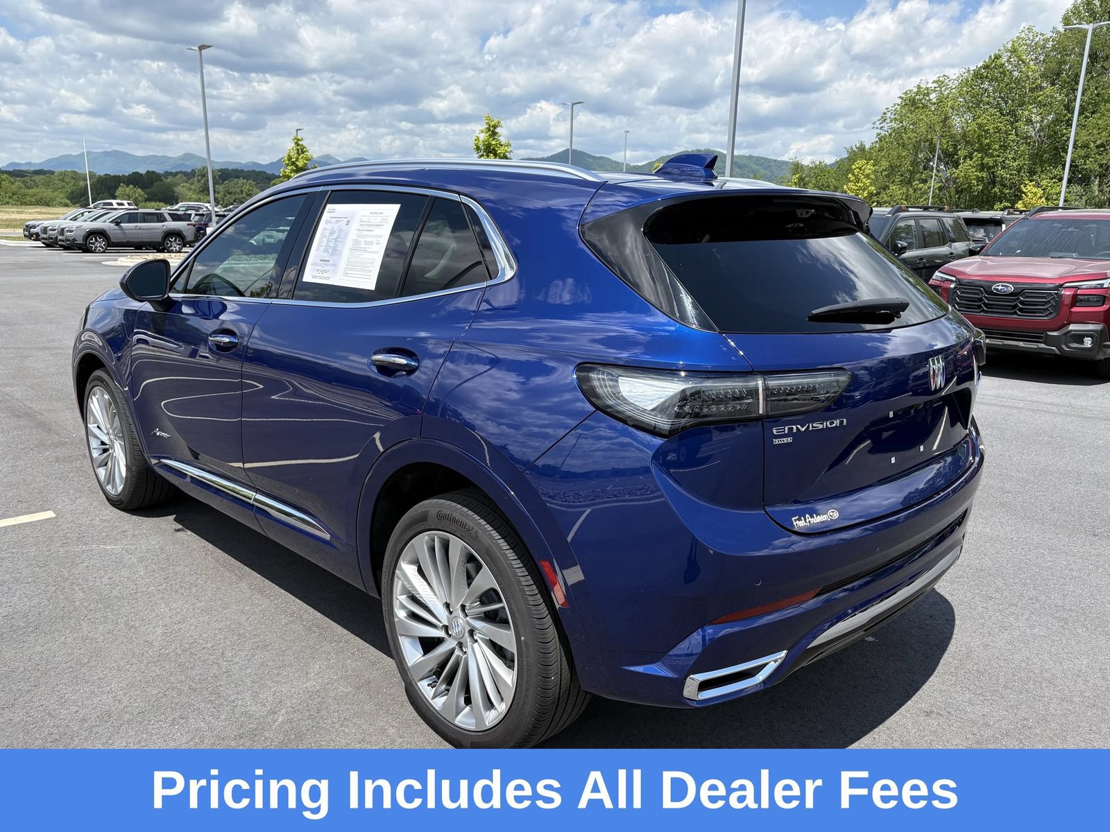 Used 2025 Buick Envision Avenir AWD/4WD image 7