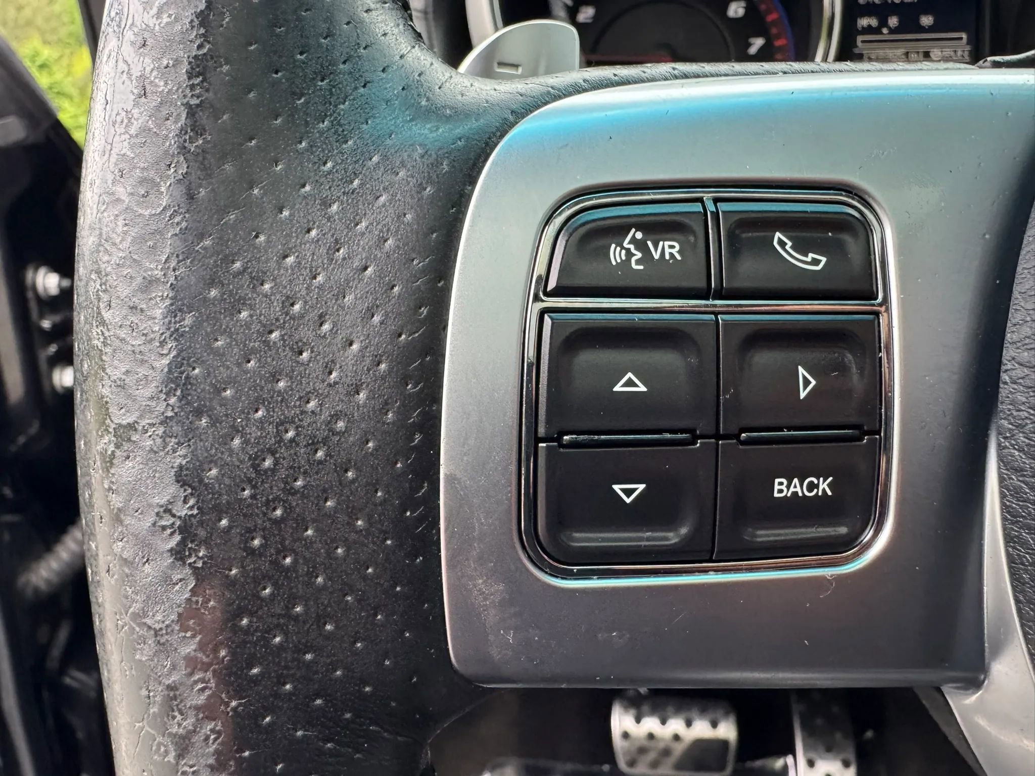 Used 2012 Jeep Grand Cherokee SRT8 w/ Luxury Group II AWD/4WD image 17