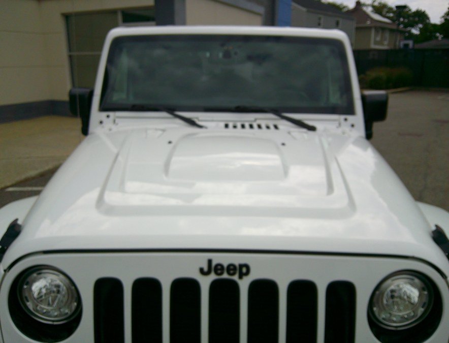 Used 2018 Jeep Wrangler Unlimited Sahara AWD/4WD image 85