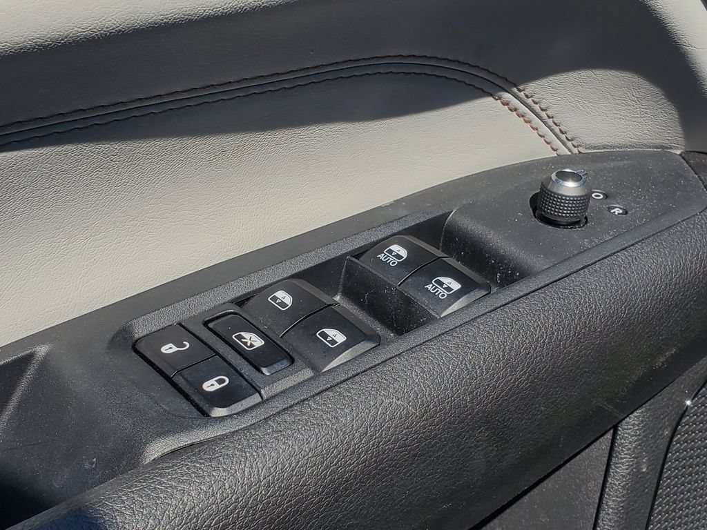 Used 2024 Jeep Compass Limited AWD/4WD image 8
