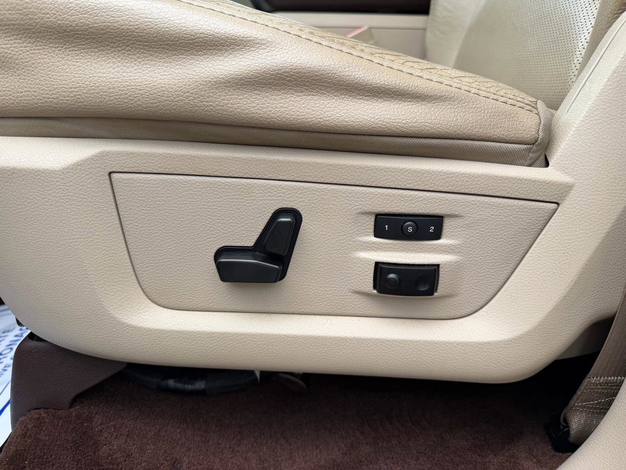 Used 2015 RAM 2500 Laramie w/ Convenience Group image 18