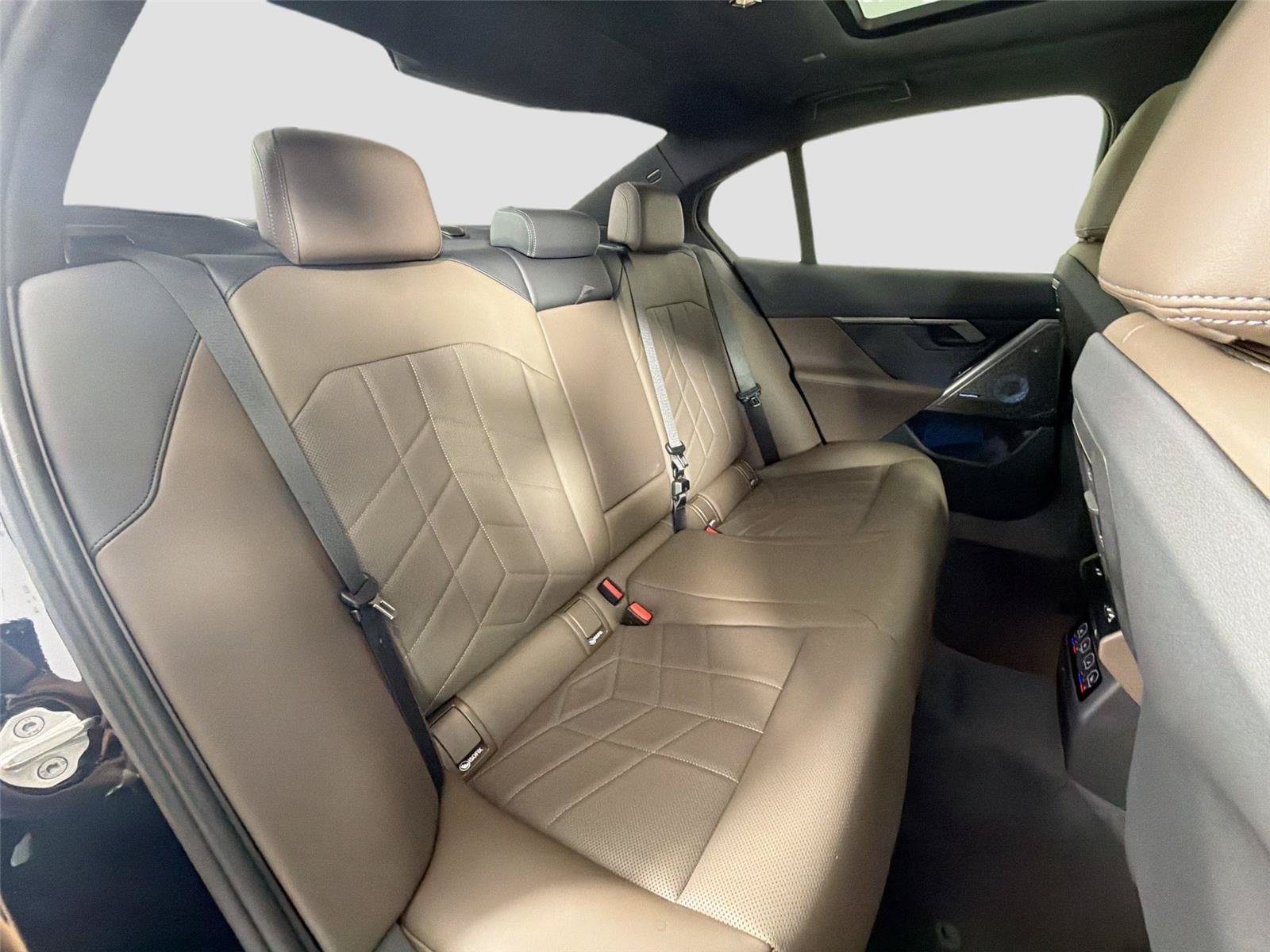 New 2026 BMW i5 AWD/4WD image 26