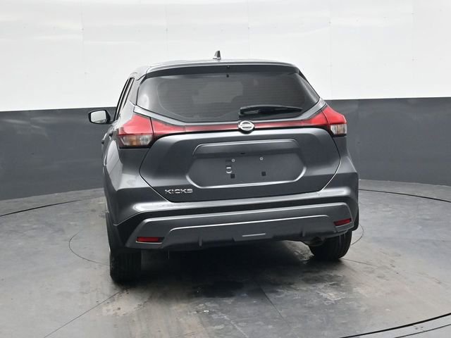 Used 2021 Nissan Kicks S image 5