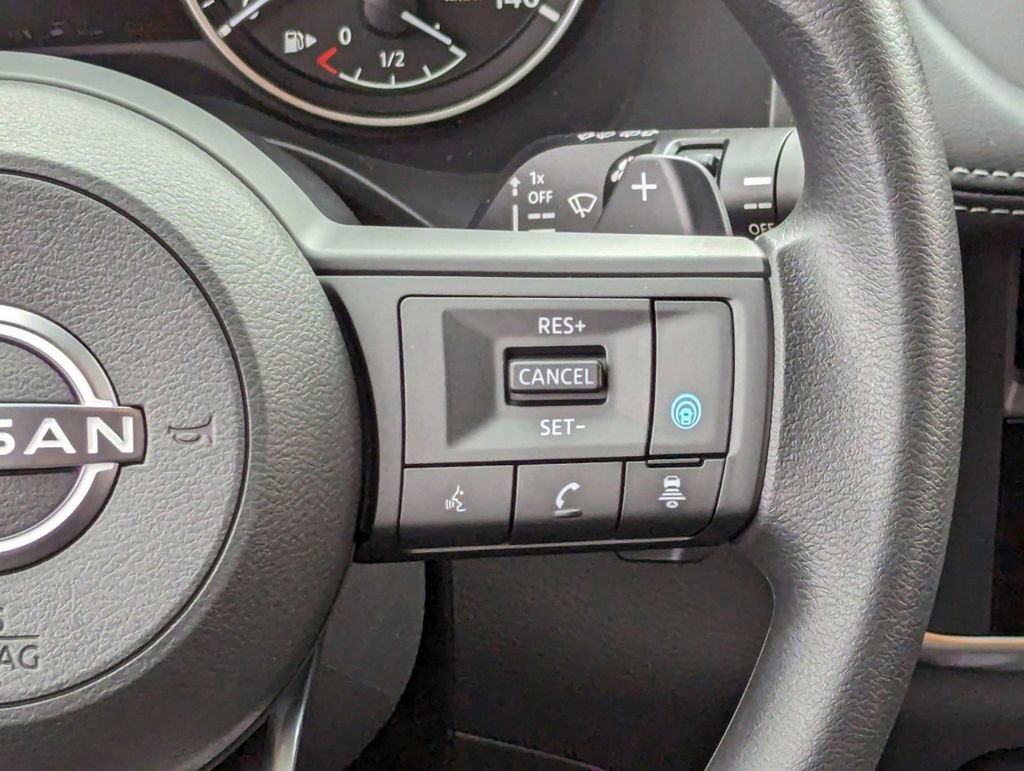 New 2025 Nissan Rogue SV AWD/4WD image 15