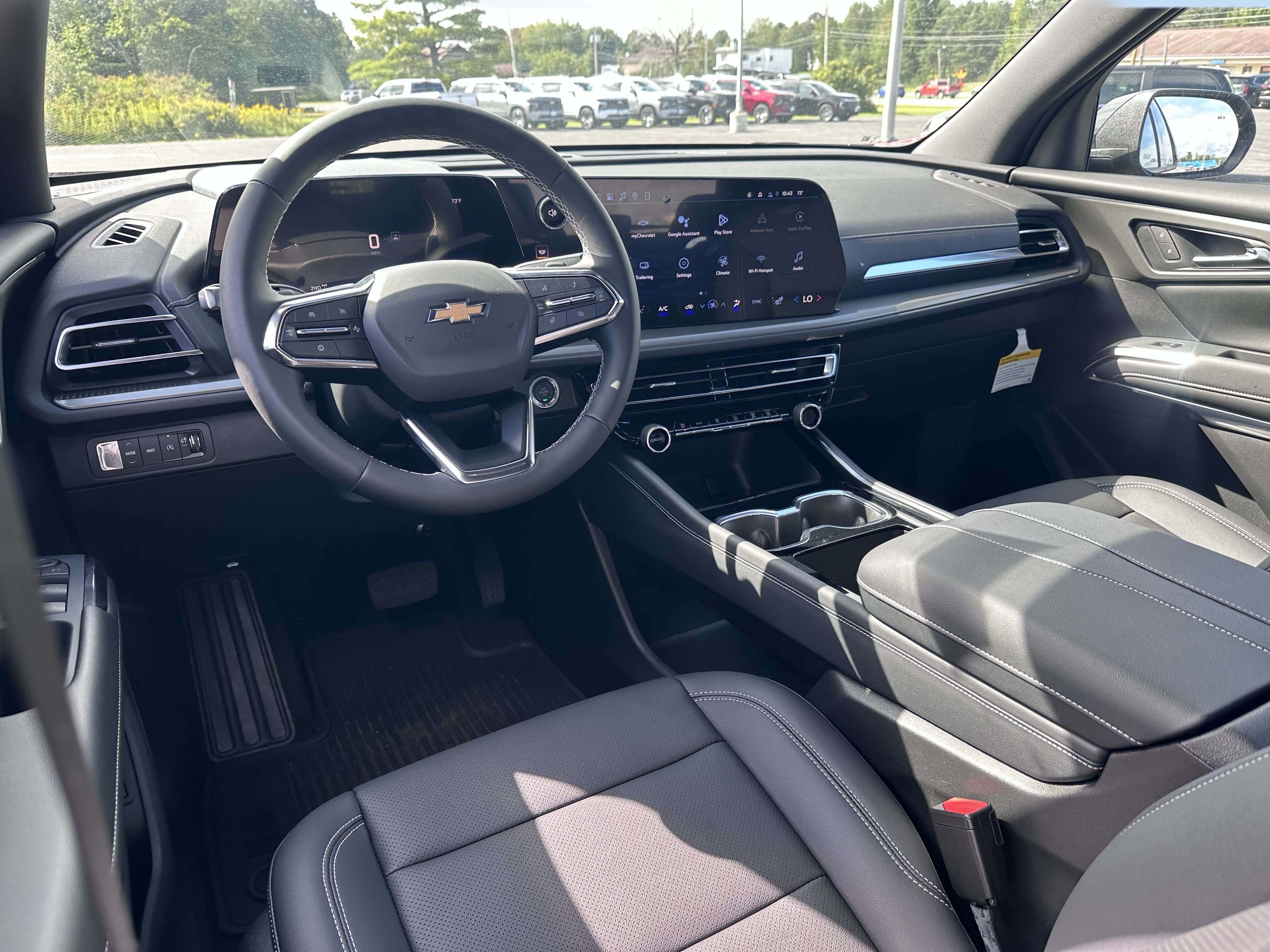 New 2026 Chevrolet Traverse LT w/ Driver Confidence Package AWD/4WD image 7