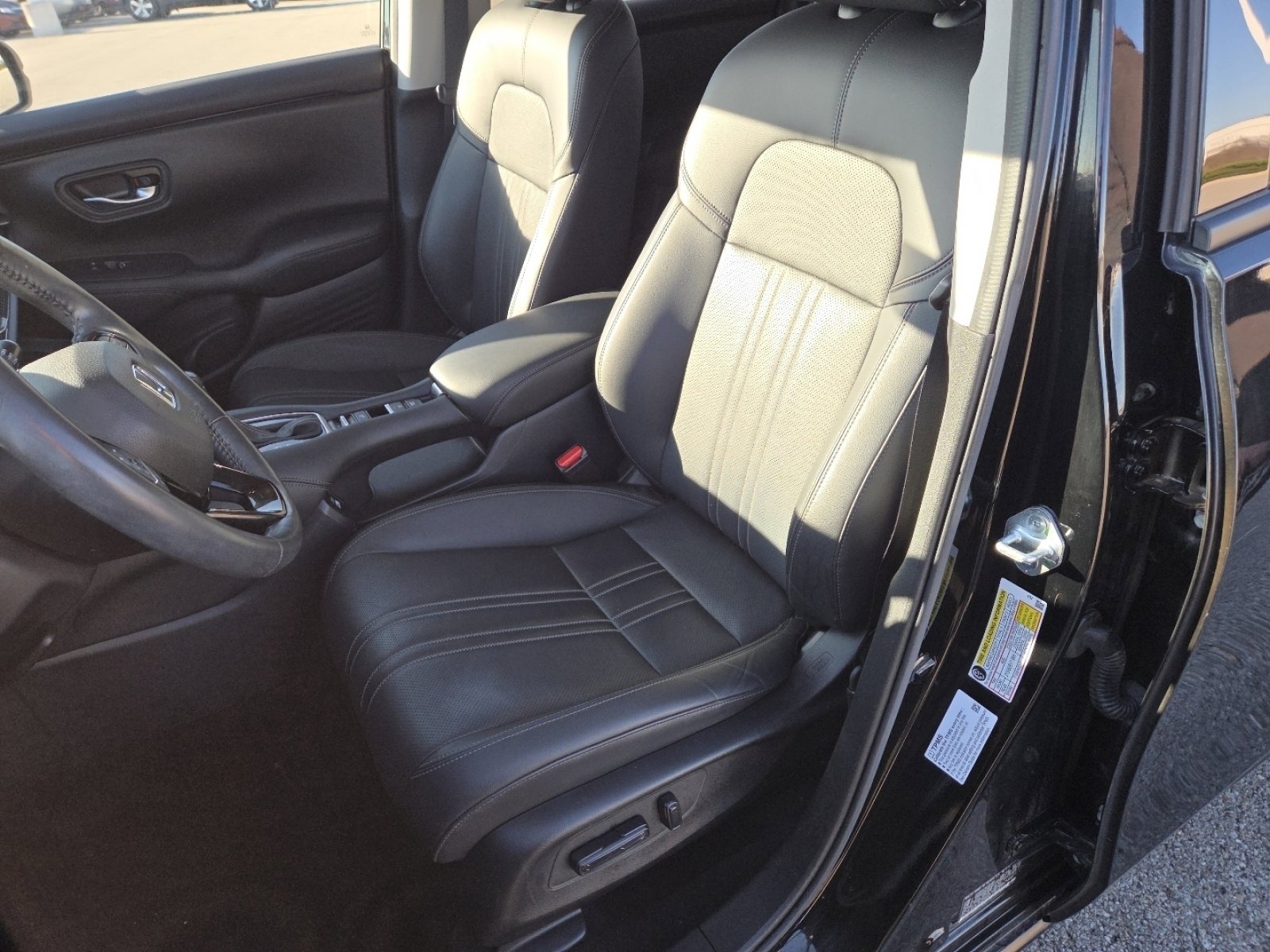 Used 2023 Honda HR-V EX-L image 26