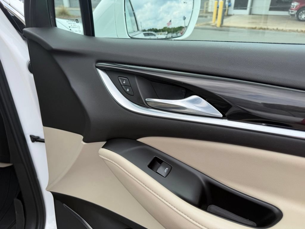 Used 2020 Buick Enclave Essence FWD image 30