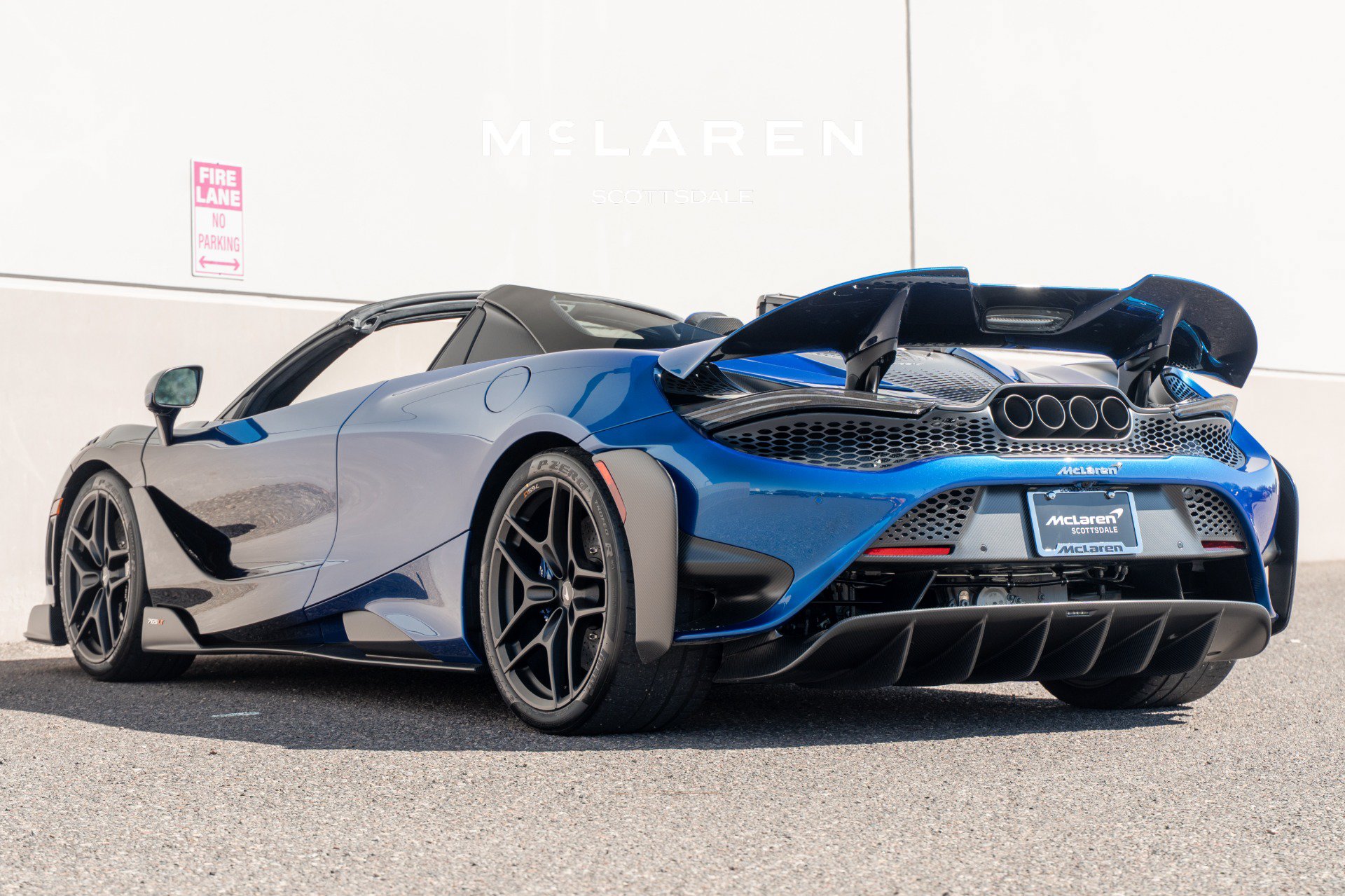 Used 2022 McLaren 765LT RWD image 6