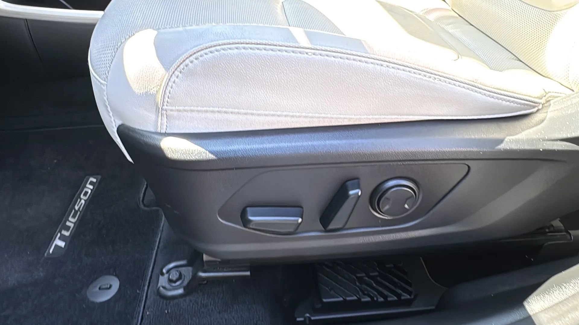 Used 2022 Hyundai Tucson Limited image 26