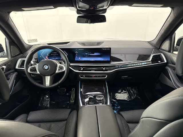 Used 2026 BMW X7 xDrive40i w/ M Sport Package AWD/4WD image 24