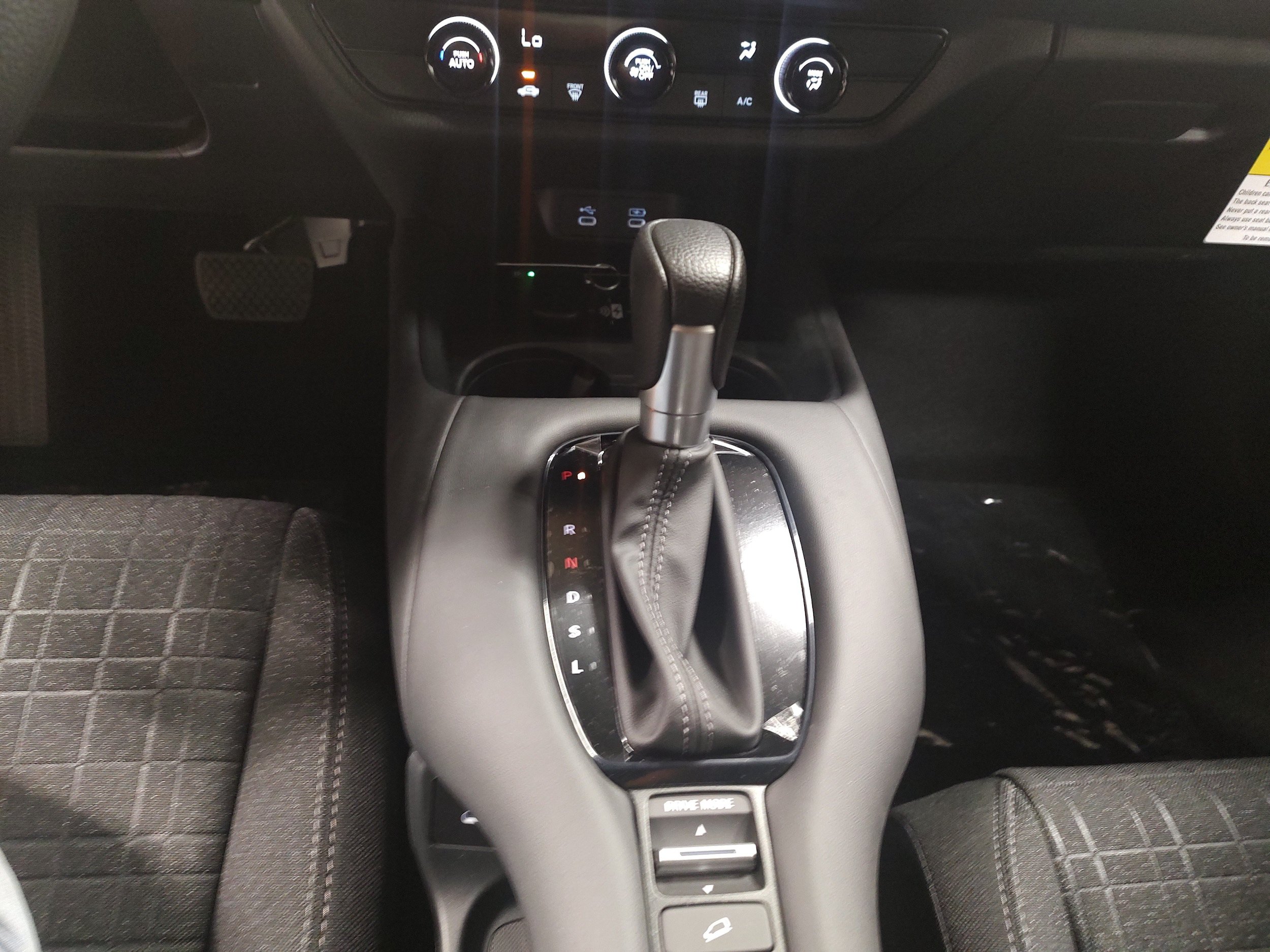 New 2027 Honda HR-V LX image 8
