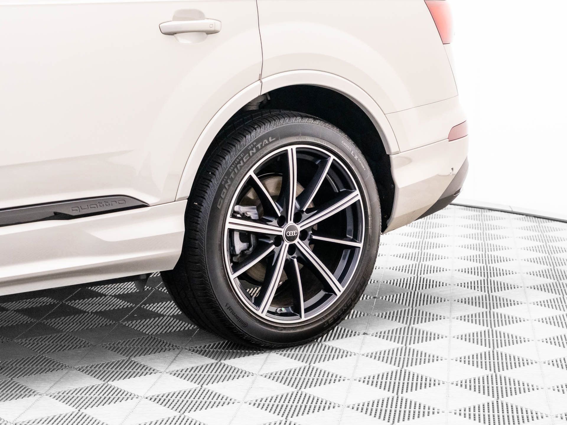 Used 2023 Audi Q7 3.0T Premium Plus image 31