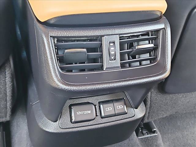 Used 2024 Lexus ES 300h w/ Luxury Package FWD image 17