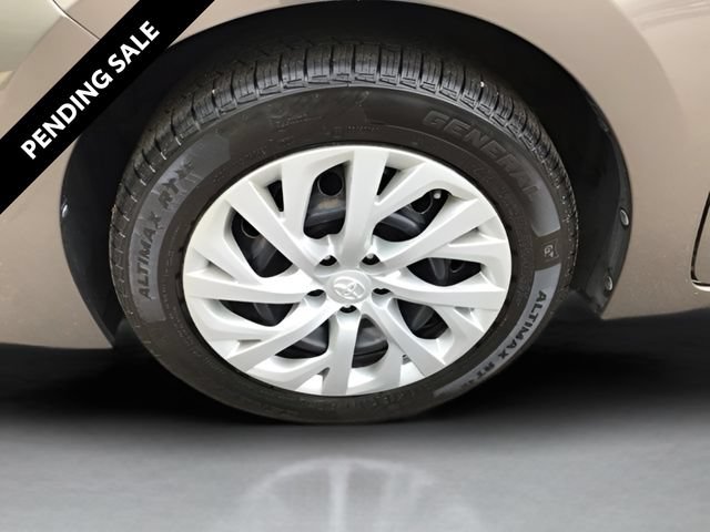 Certified 2017 Toyota Corolla LE w/ Carpet Mat Package (TMS) FWD image 21
