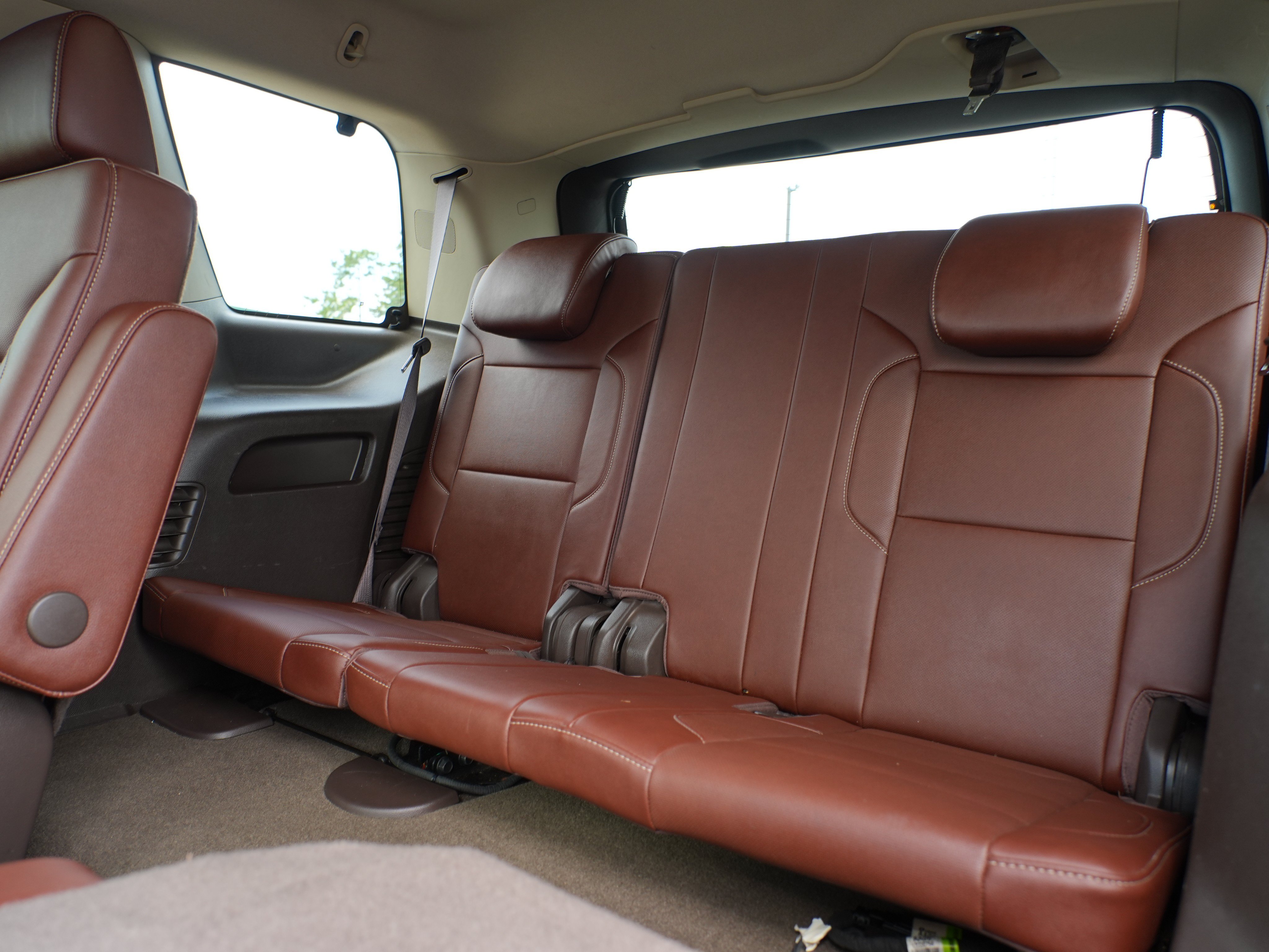 Used 2018 Chevrolet Tahoe Premier AWD/4WD image 27