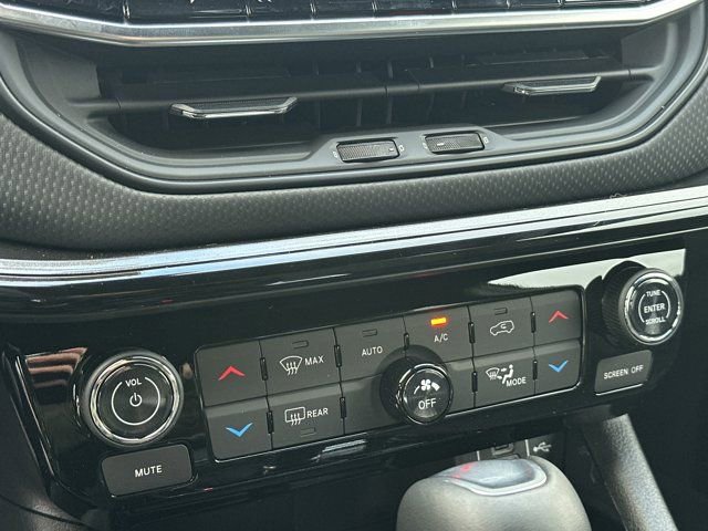 New 2026 Jeep Compass Limited image 33