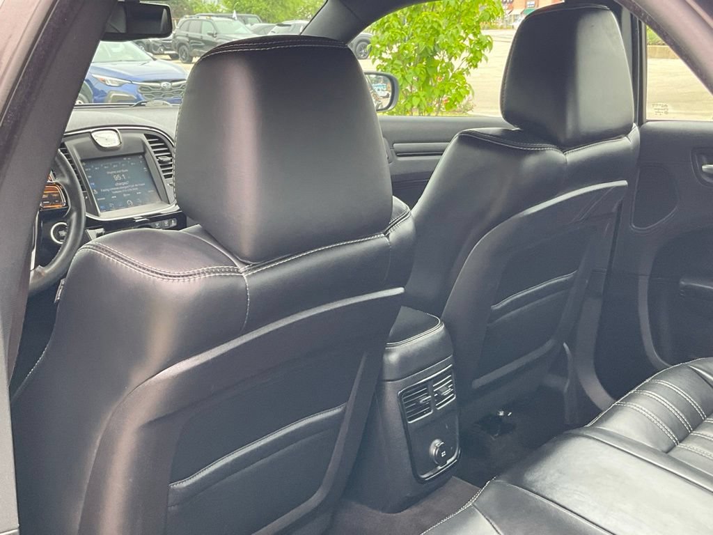 Used 2014 Chrysler 300 S AWD/4WD image 13