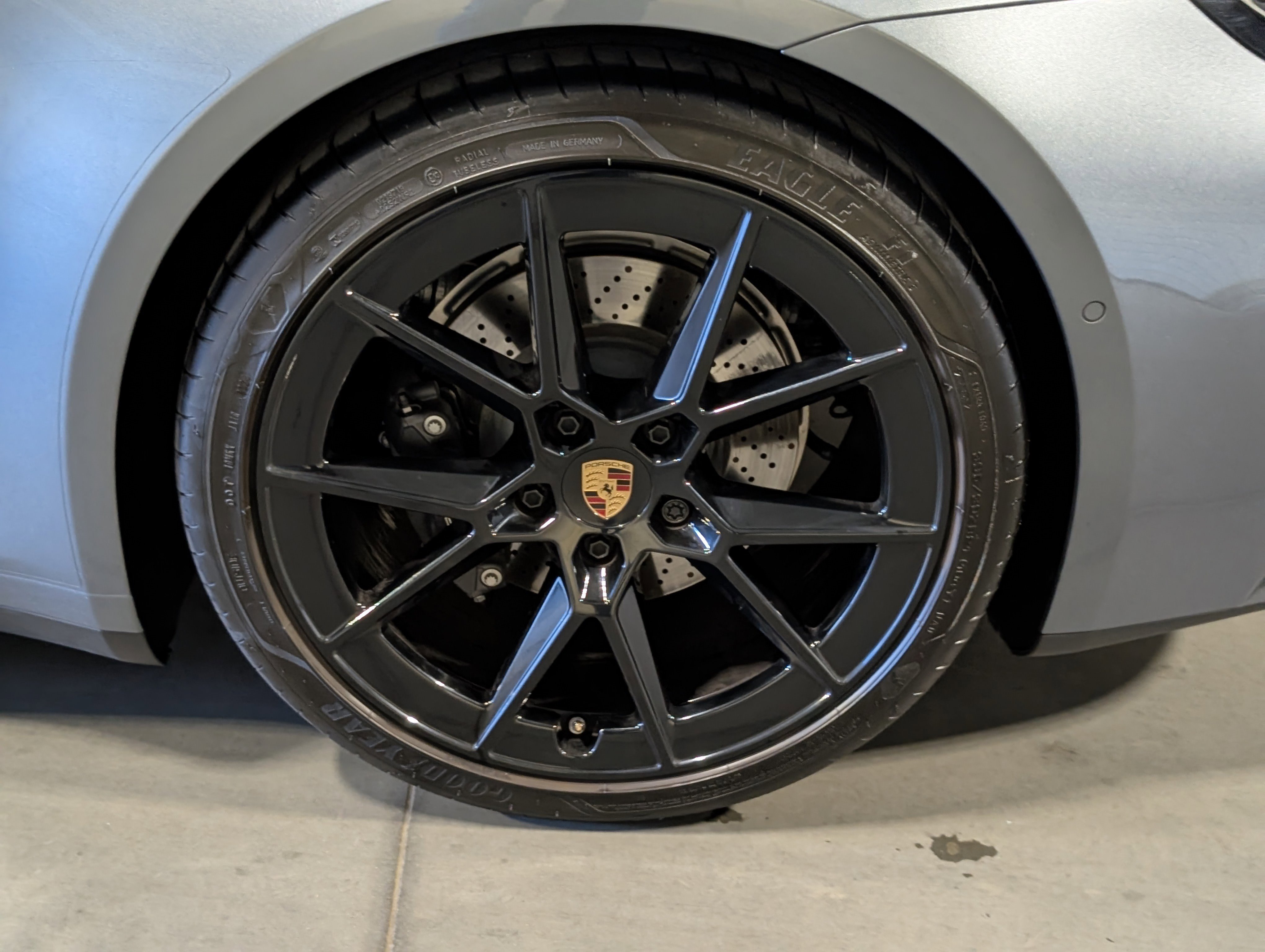 Certified 2025 Porsche 911 Carrera image 16