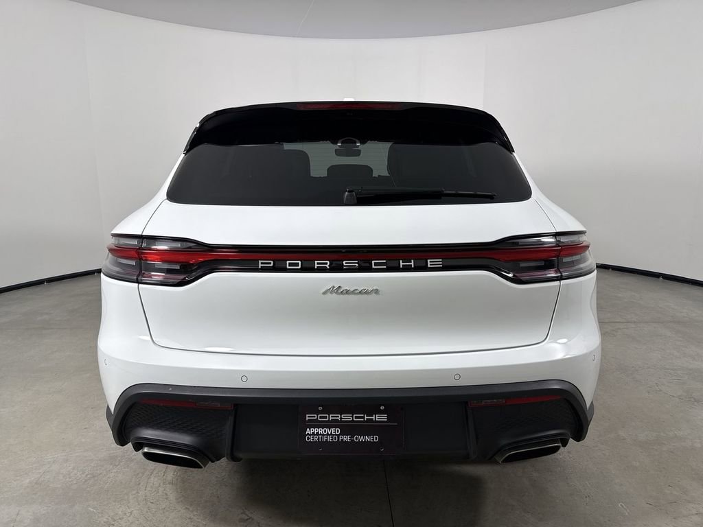 Certified 2025 Porsche Macan image 6