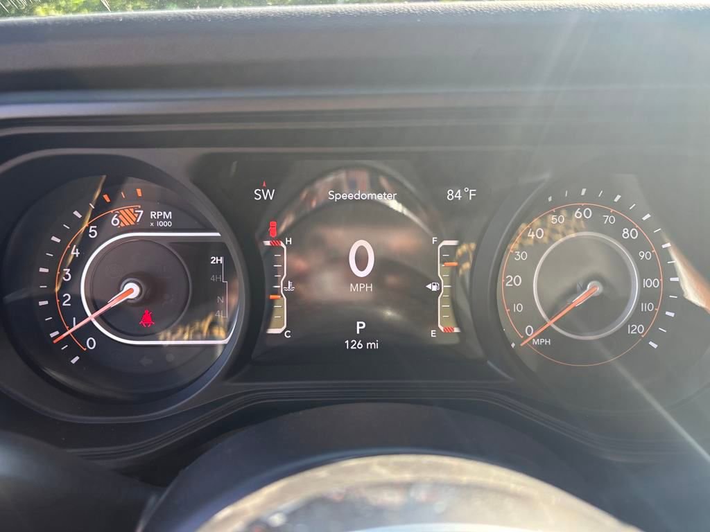 Used 2024 Jeep Wrangler Sahara image 22