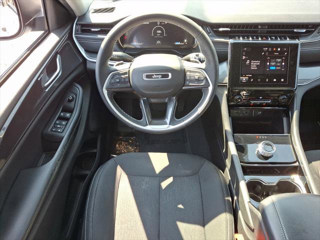 Certified 2023 Jeep Grand Cherokee L Laredo w/ MOPAR Finishing Package AWD/4WD image 22