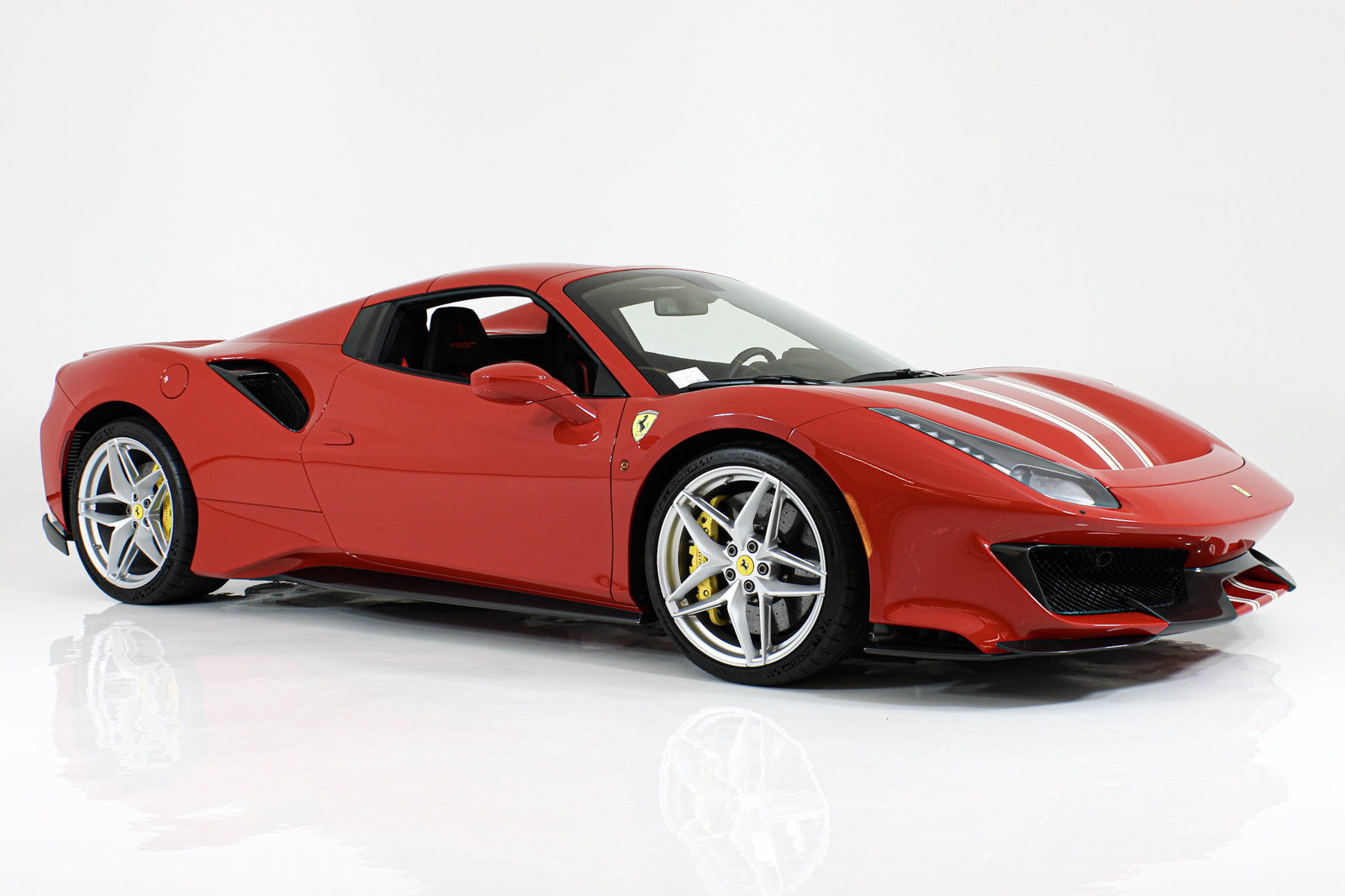 Certified 2019 Ferrari 488 Pista Spider RWD image 17