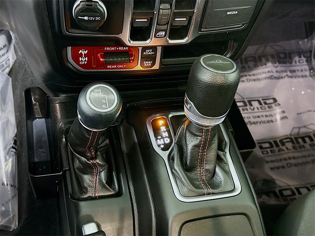 Used 2023 Jeep Gladiator Rubicon image 11