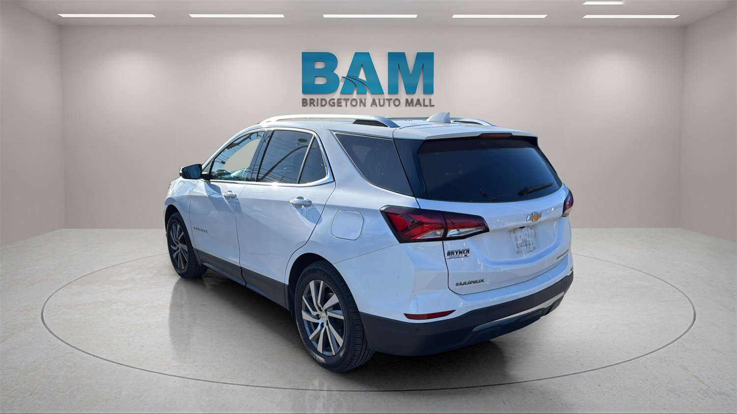 Used 2023 Chevrolet Equinox Premier image 5