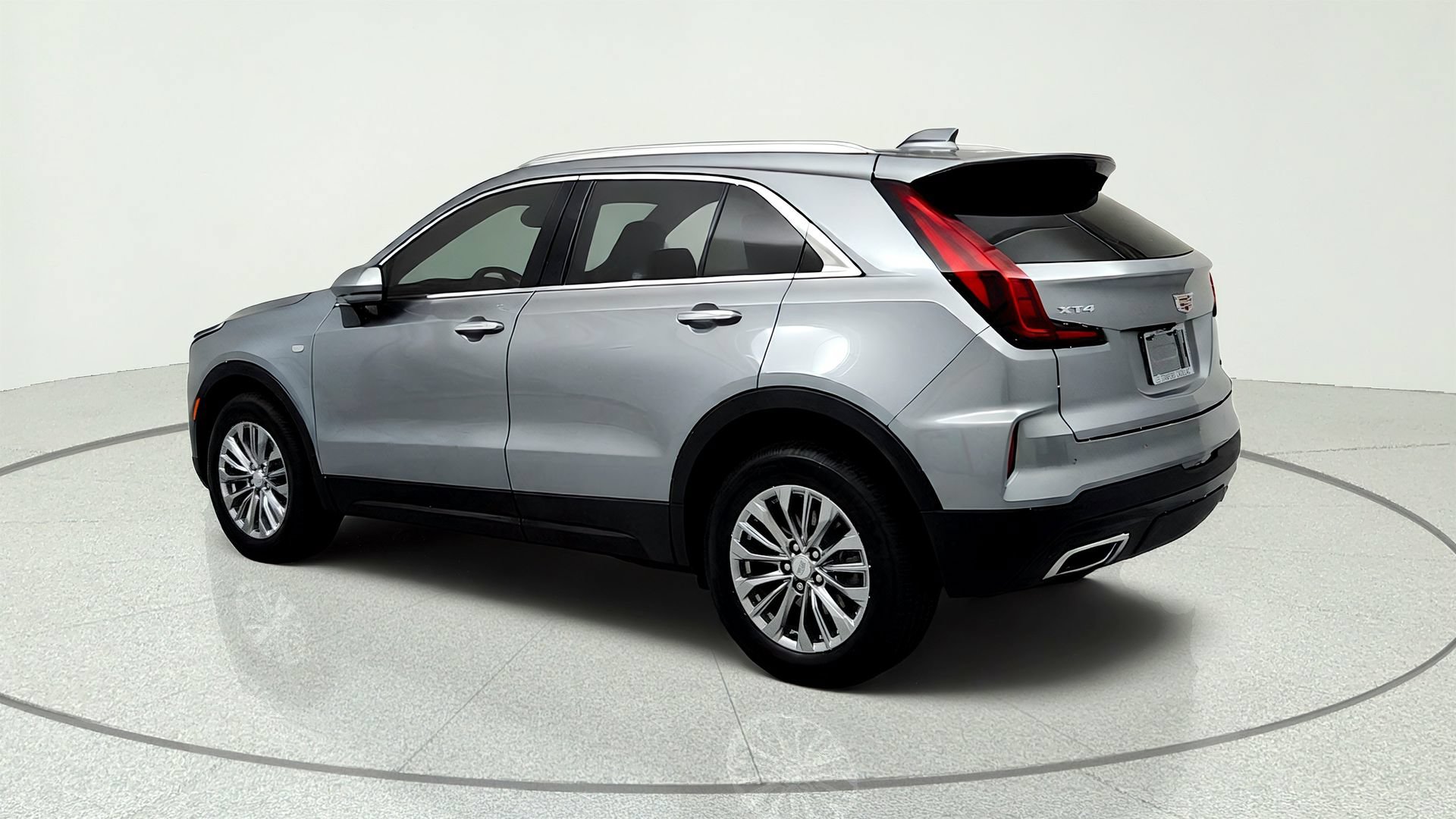 Certified 2024 Cadillac XT4 Premium Luxury w/ Cold Weather Package FWD image 3