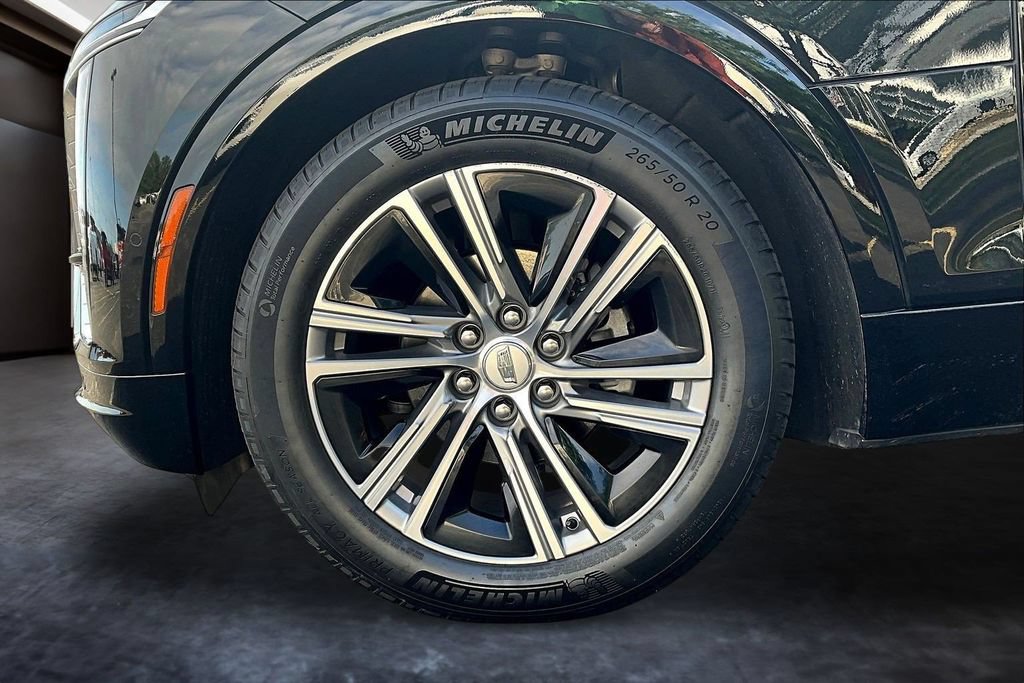 Certified 2025 Cadillac Lyriq Luxury w/ LPO, Floor Liner Package AWD/4WD image 31