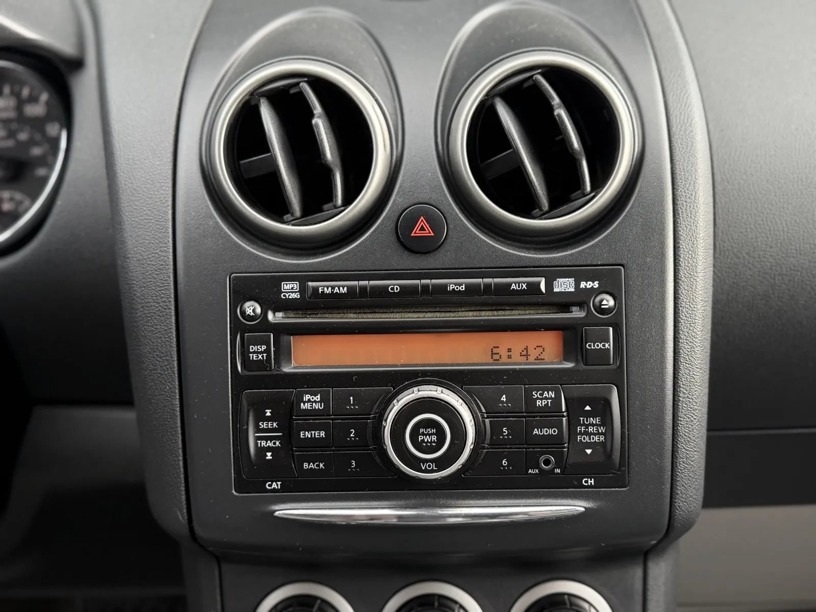 Used 2011 Nissan Rogue S AWD/4WD image 23