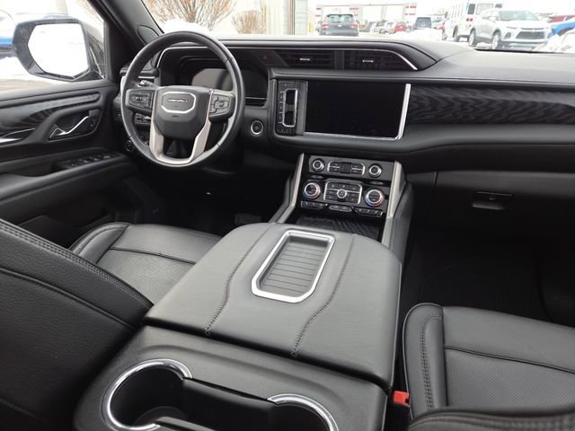 Used 2022 GMC Yukon XL Denali image 33