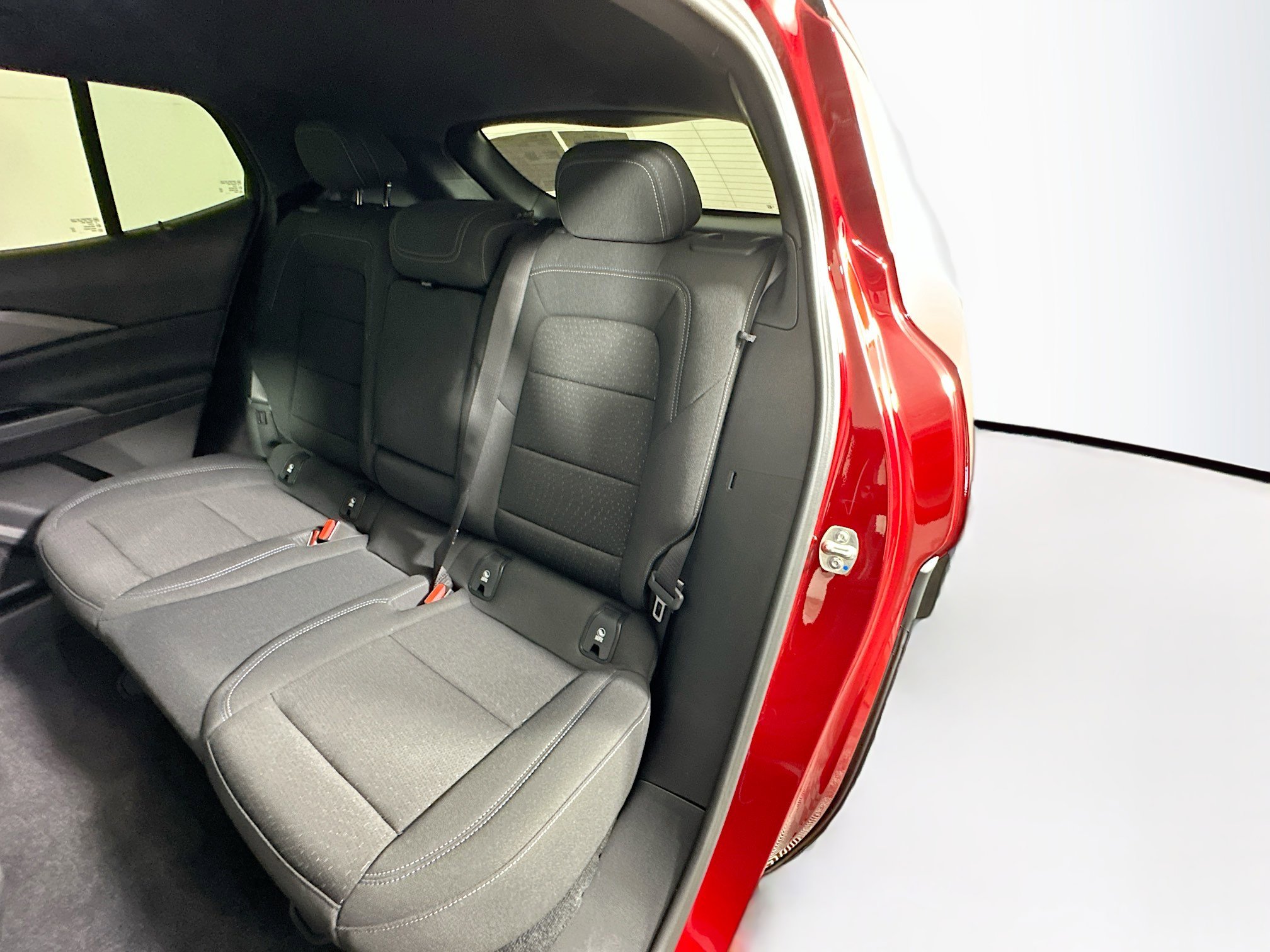 Used 2025 Chevrolet Equinox EV LT image 25
