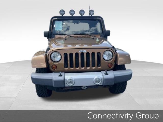 Used 2011 Jeep Wrangler Sahara w/ Connectivity Group AWD/4WD image 2