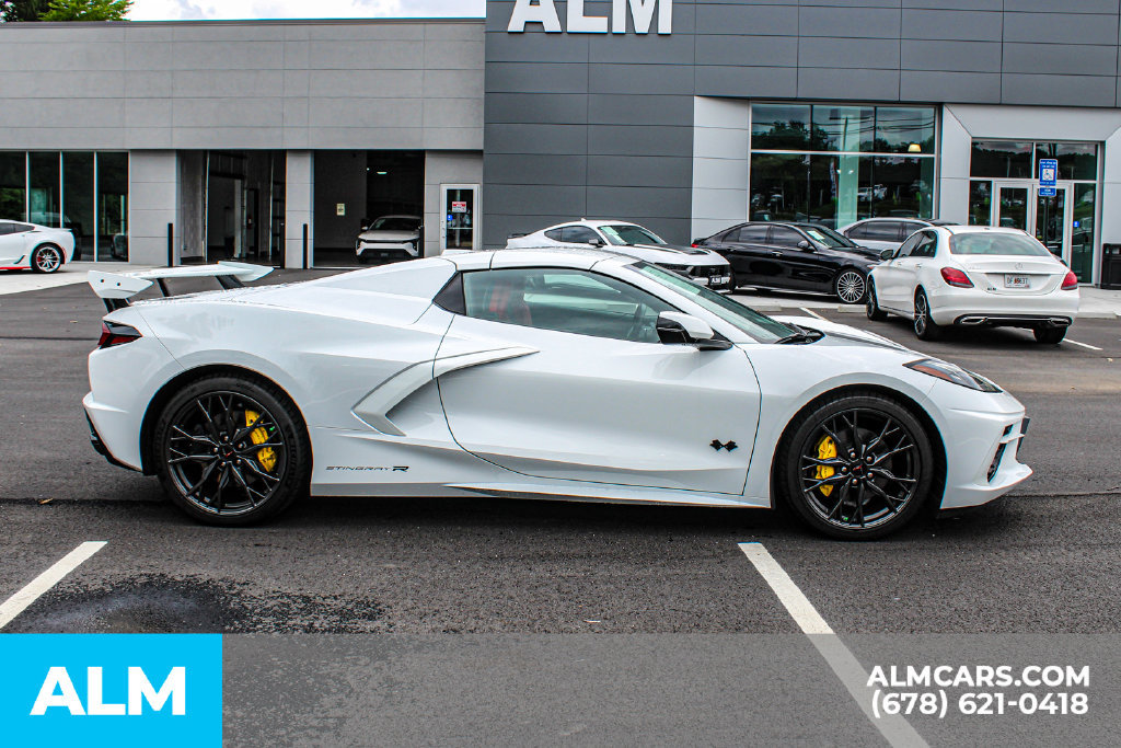 Used 2024 Chevrolet Corvette Stingray Convertible w/ 1LT RWD image 8