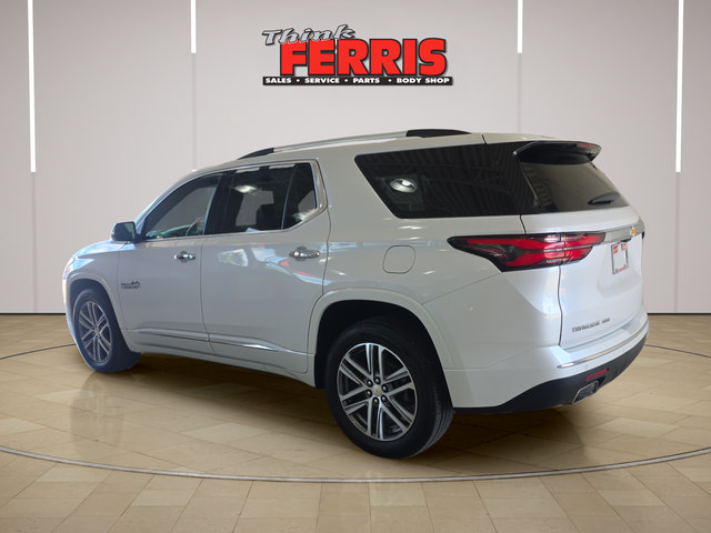 Used 2023 Chevrolet Traverse High Country AWD/4WD image 3