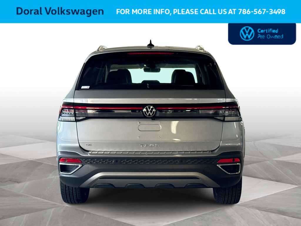 Used 2025 Volkswagen Taos SE FWD image 7