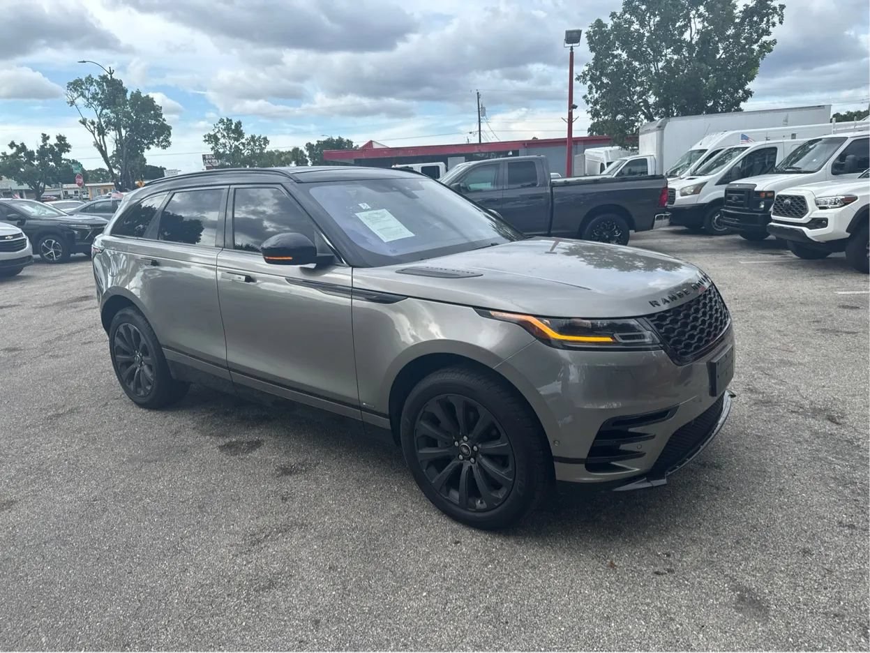 Used 2018 Land Rover Range Rover Velar R-Dynamic SE AWD/4WD image 3