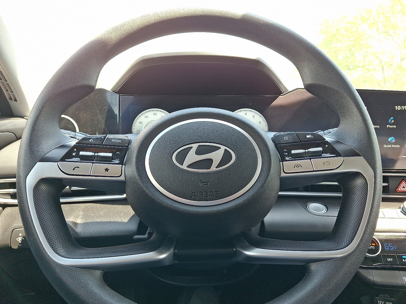 Used 2024 Hyundai Elantra SEL FWD image 21