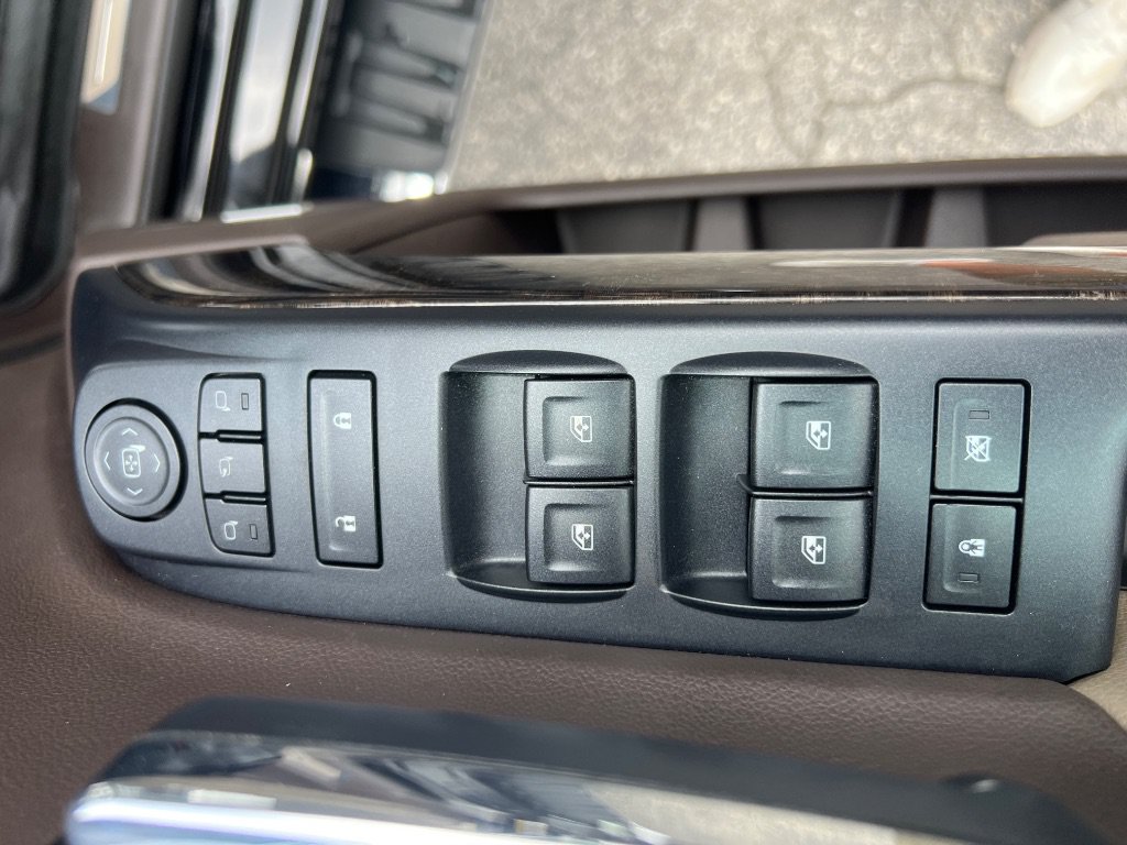 Used 2015 GMC Sierra 2500 Denali w/ Driver Alert Package AWD/4WD image 49