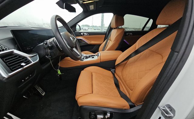 Used 2026 BMW X6 M60i image 3