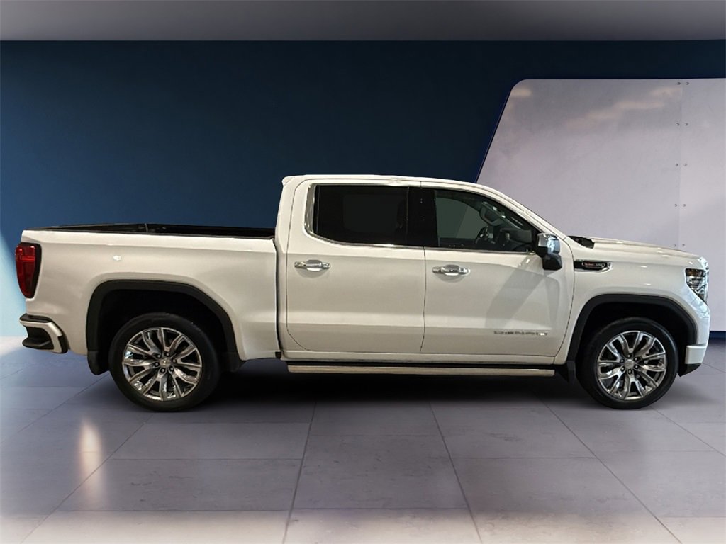 Used 2022 GMC Sierra 1500 Denali w/ Denali Reserve Package image 8